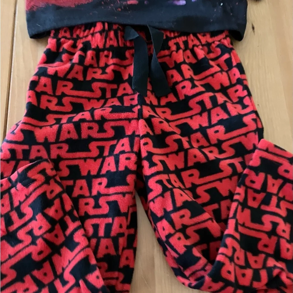 EUC Star Wars Kids Pajama Set - Red and Black Darth Vader Size 4T
